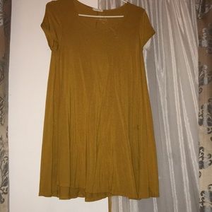 Long mustard short sleeve shirt